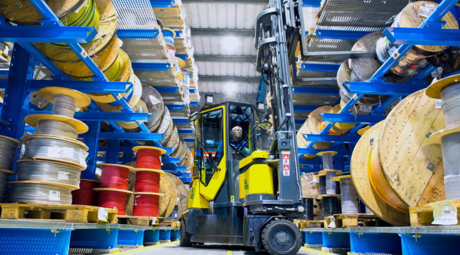 Combilift-Aisle Master - Articulated Narrow Aisle - Coils