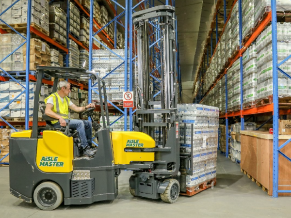 Aisle Master- Packaging -Combilift